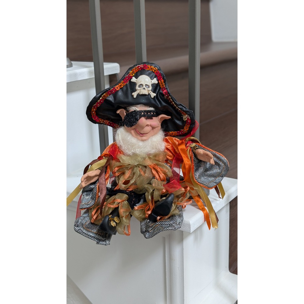 Mark Roberts Pirate Elf